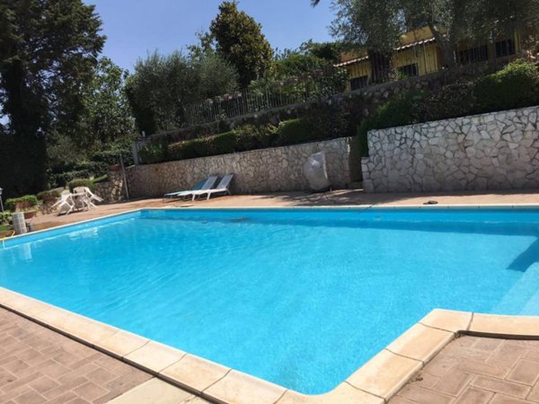 casa indipendente in vendita a Formello in zona Le Rughe