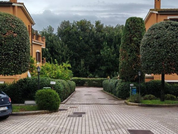 casa indipendente in vendita a Formello in zona Le Rughe