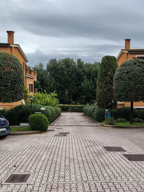 appartamento in vendita a Formello in zona Le Rughe