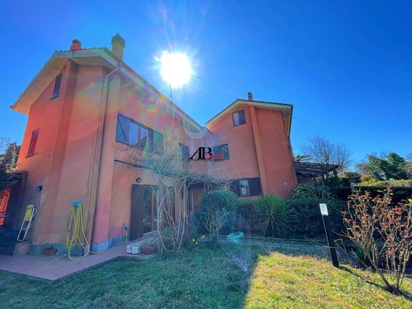 casa indipendente in vendita a Formello in zona Le Rughe