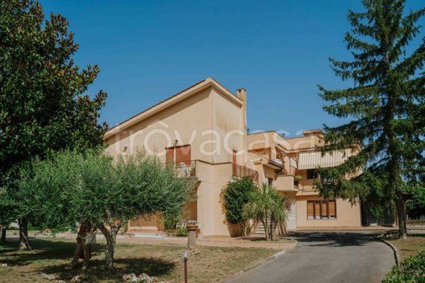 appartamento in vendita a Formello in zona Le Rughe