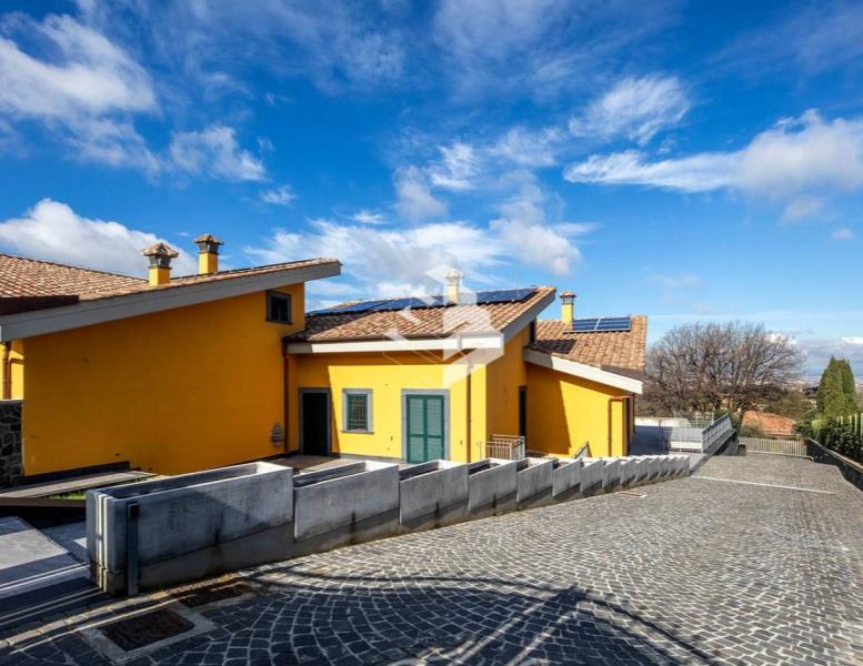 casa indipendente in vendita a Frascati