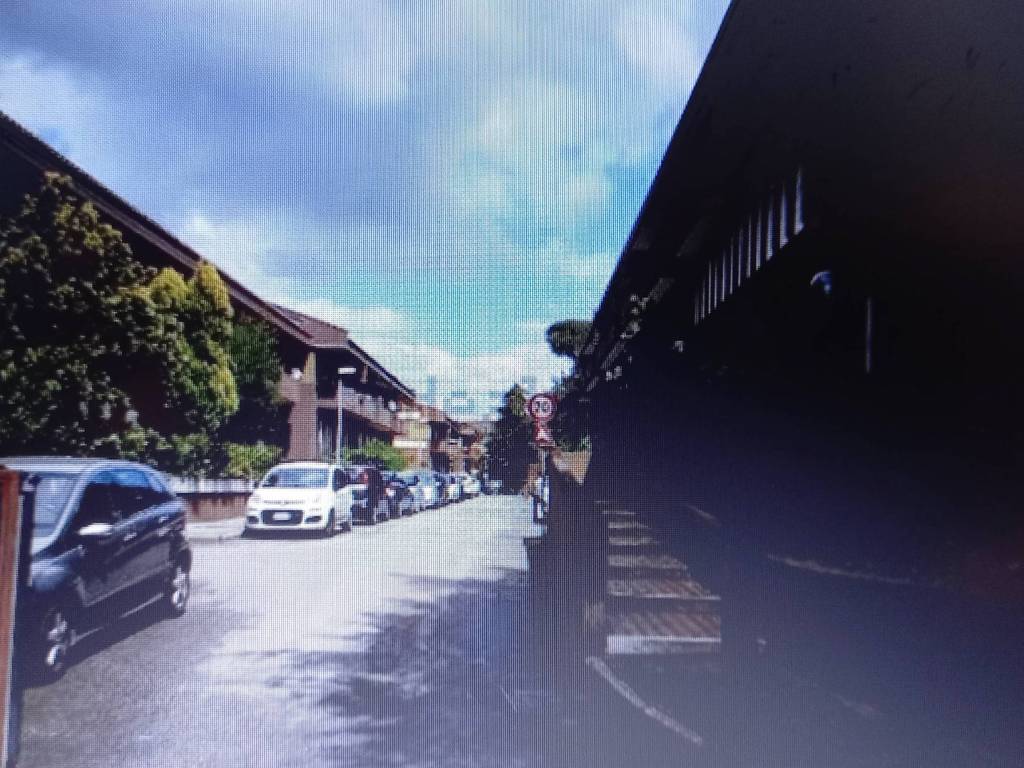 locale di sgombero in vendita a Frascati