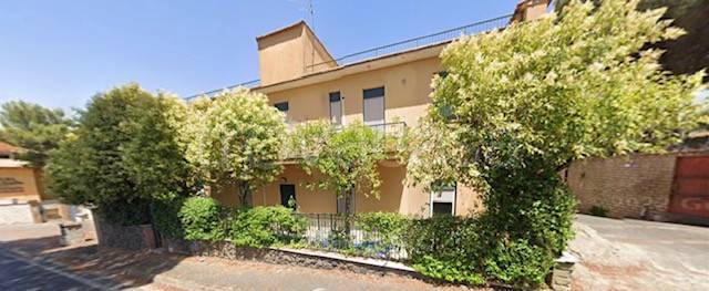 casa indipendente in vendita a Frascati