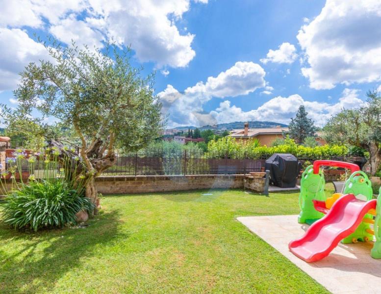 casa indipendente in vendita a Frascati