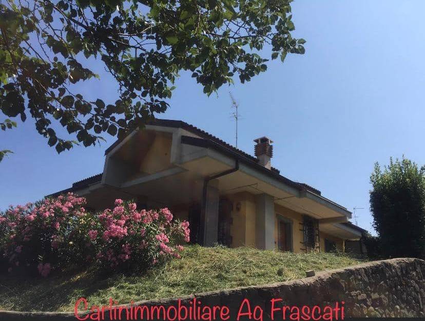 casa indipendente in vendita a Frascati