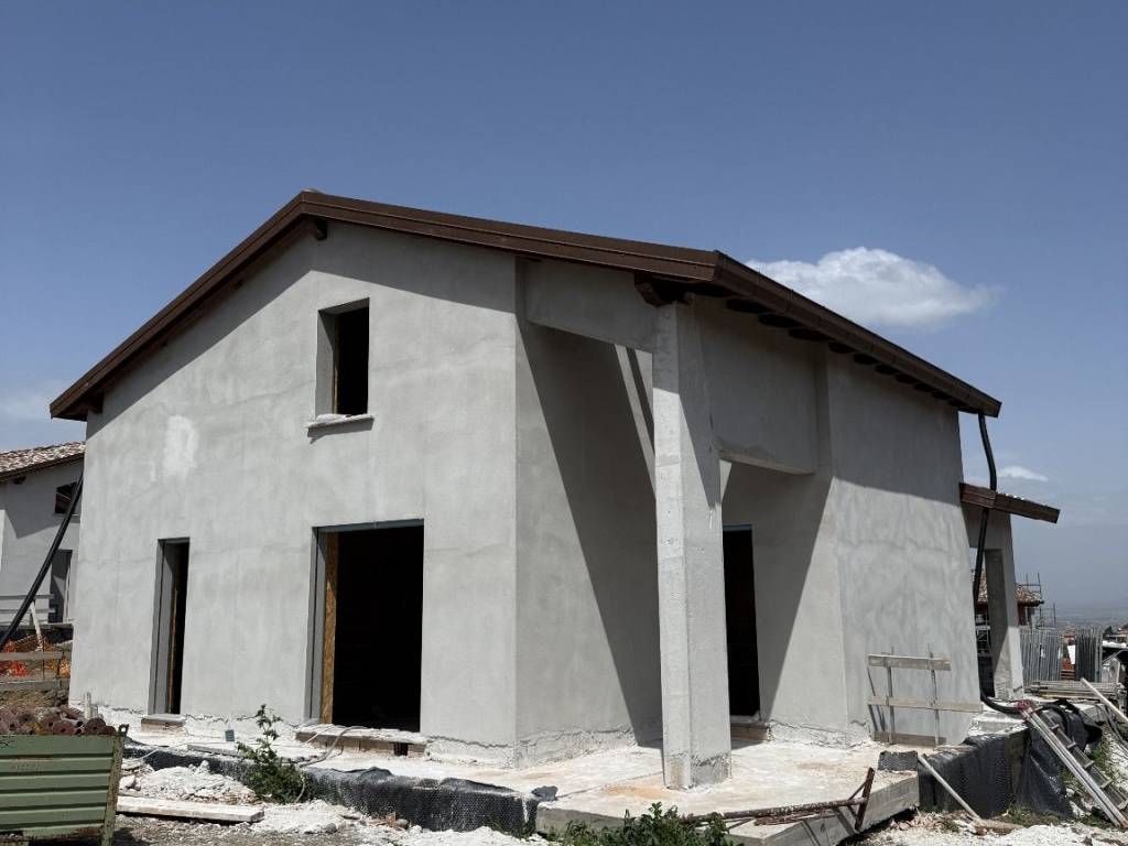 casa indipendente in vendita a Frascati