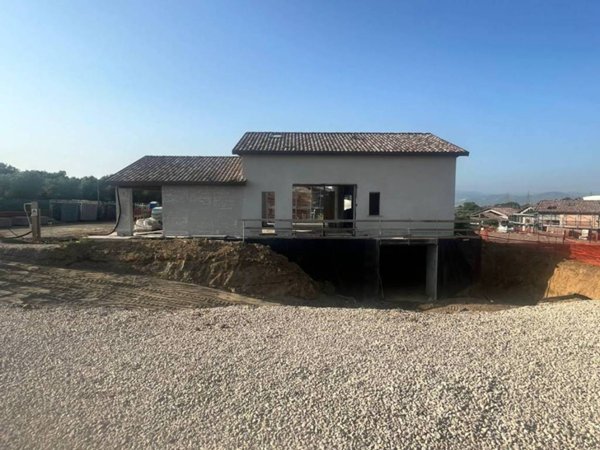 casa indipendente in vendita a Frascati