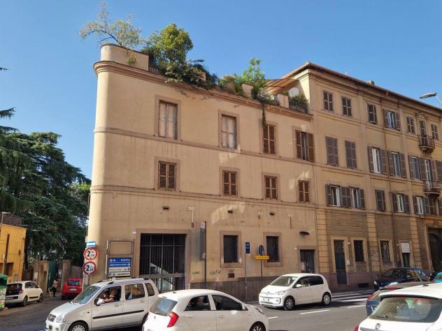 negozio in vendita a Frascati