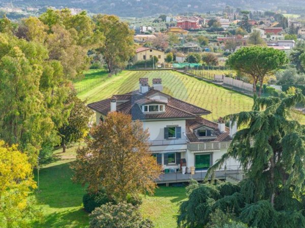 casa indipendente in vendita a Frascati