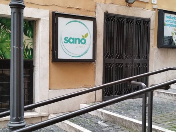 negozio in vendita a Frascati