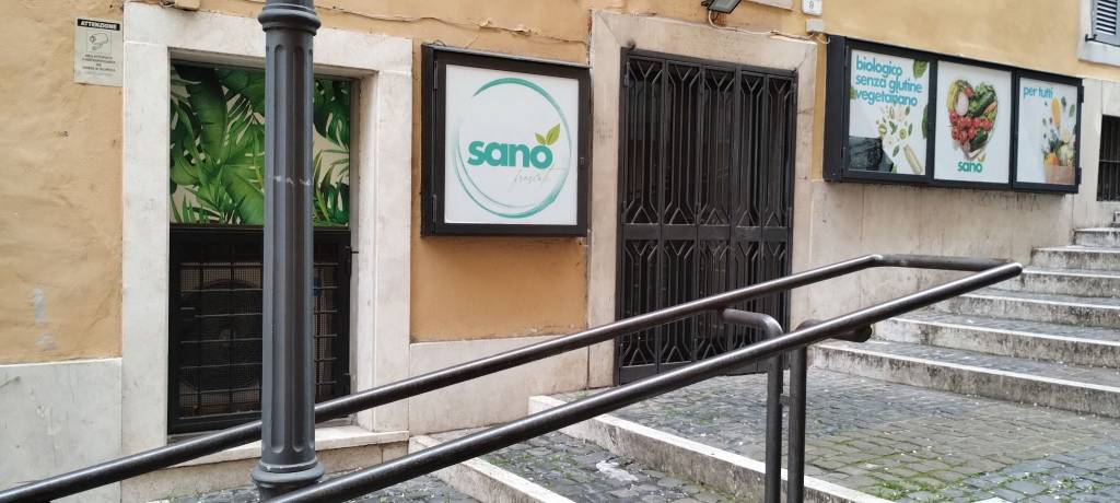 negozio in vendita a Frascati