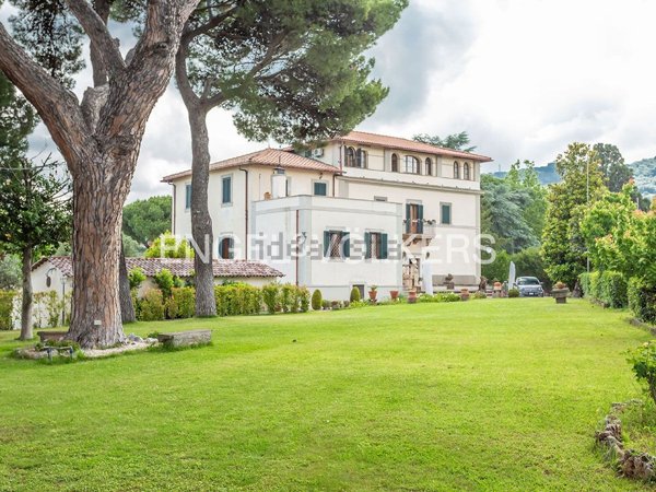 casa indipendente in vendita a Frascati