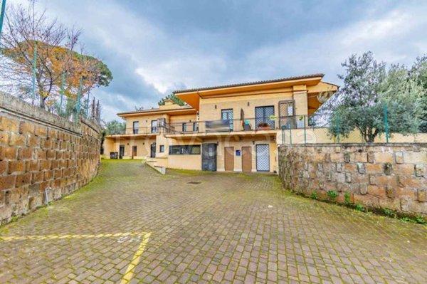 ufficio in vendita a Frascati