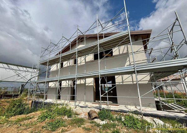 casa indipendente in vendita a Frascati