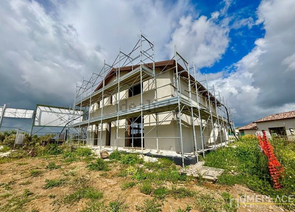 casa indipendente in vendita a Frascati