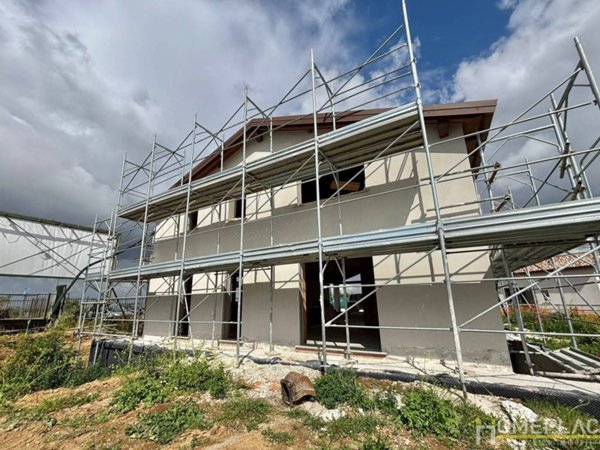 casa indipendente in vendita a Frascati