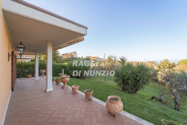 casa indipendente in vendita a Frascati