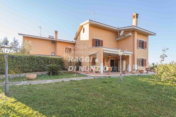 casa indipendente in vendita a Frascati