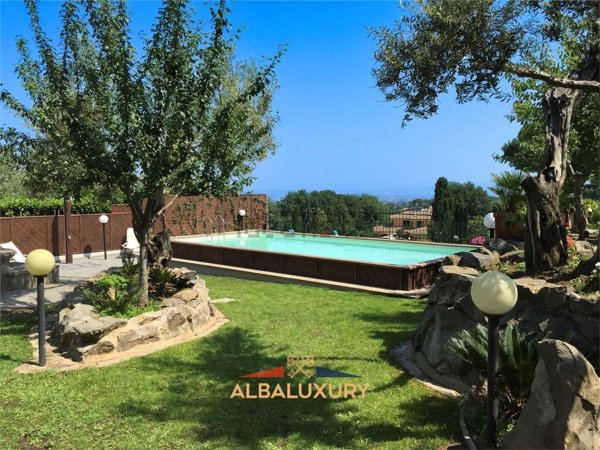 casa indipendente in vendita a Frascati