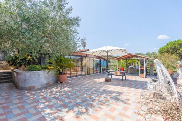 casa indipendente in vendita a Frascati