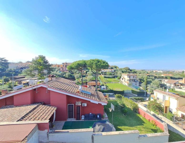 casa indipendente in vendita a Frascati