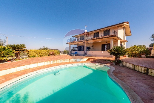 casa indipendente in vendita a Frascati