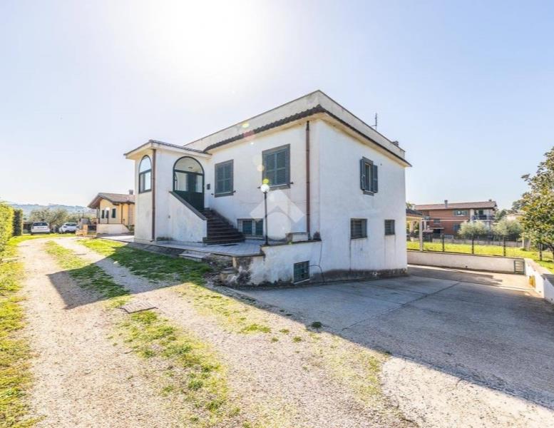 casa indipendente in vendita a Frascati