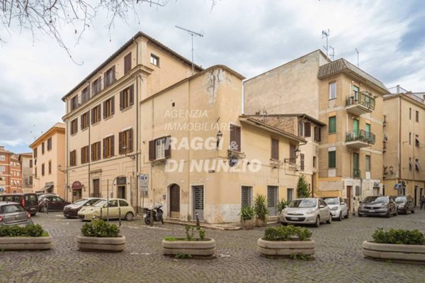 trivano in vendita a Frascati