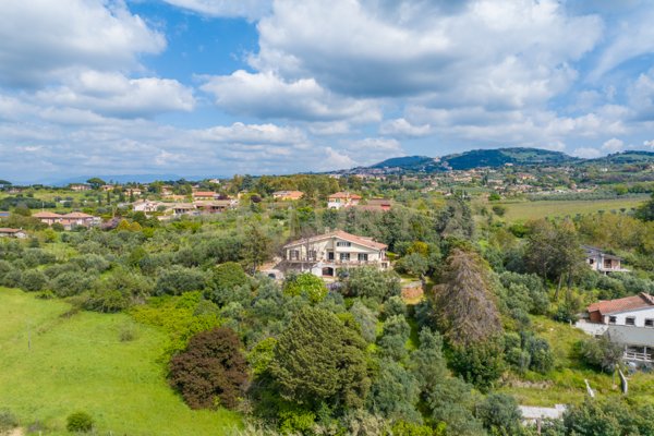 casa indipendente in vendita a Frascati