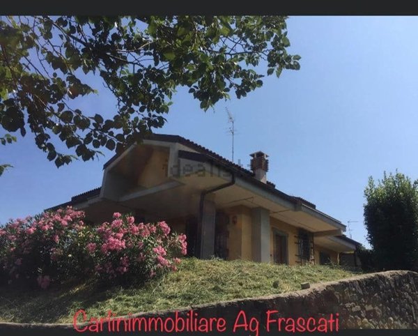 casa indipendente in vendita a Frascati