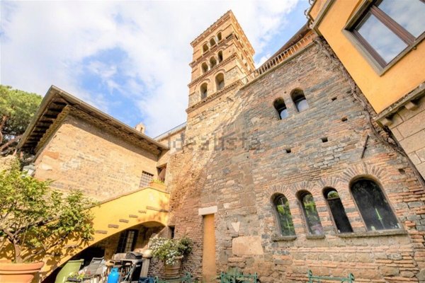 casa indipendente in vendita a Frascati