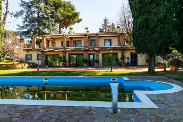 casa indipendente in vendita a Frascati