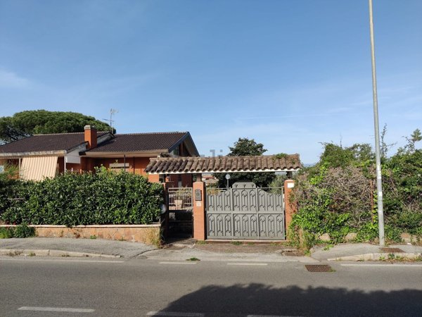 appartamento in vendita a Frascati in zona Cisternole