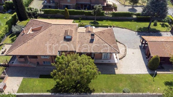 casa indipendente in vendita a Frascati