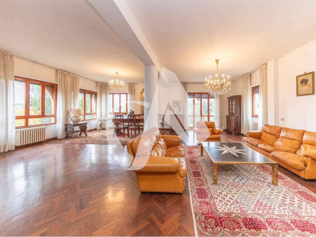 casa indipendente in vendita a Frascati