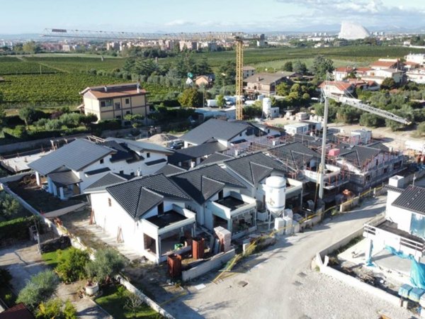 casa indipendente in vendita a Frascati