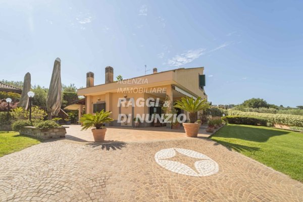 casa indipendente in vendita a Frascati