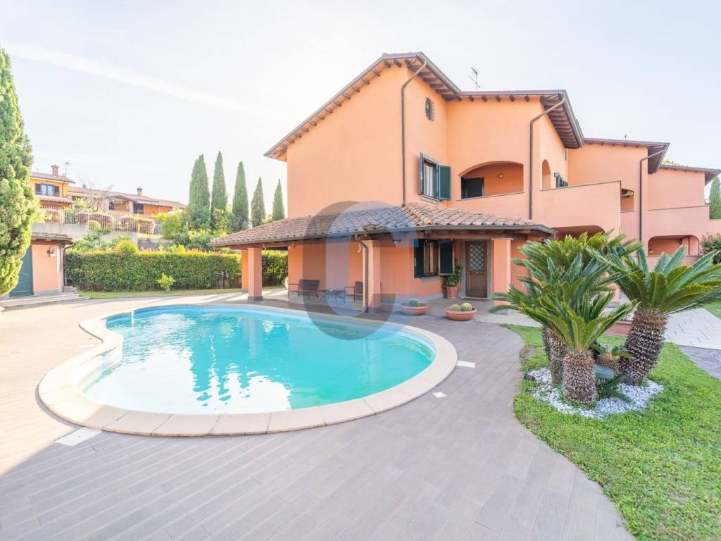 casa indipendente in vendita a Frascati