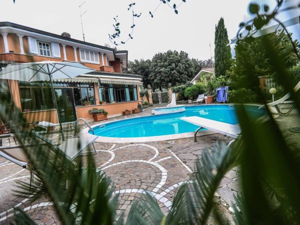 casa indipendente in vendita a Frascati