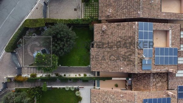 casa indipendente in vendita a Frascati