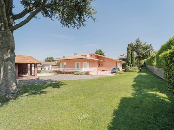 casa indipendente in vendita a Frascati