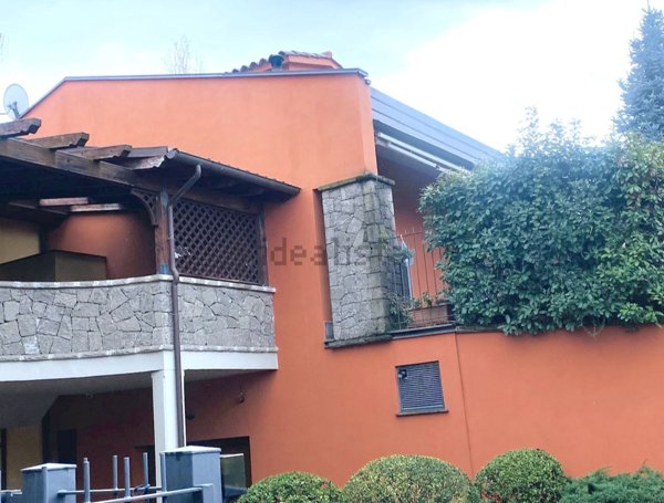 casa indipendente in vendita a Frascati