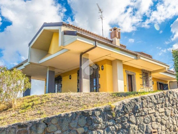 casa indipendente in vendita a Frascati