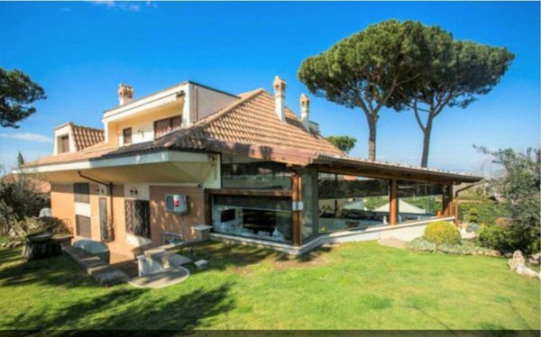 casa indipendente in vendita a Frascati