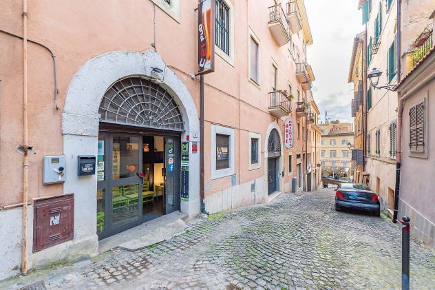 negozio in vendita a Frascati