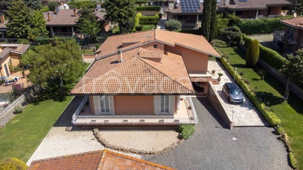 casa indipendente in vendita a Frascati