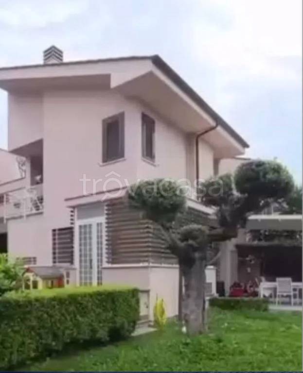 casa indipendente in vendita a Frascati