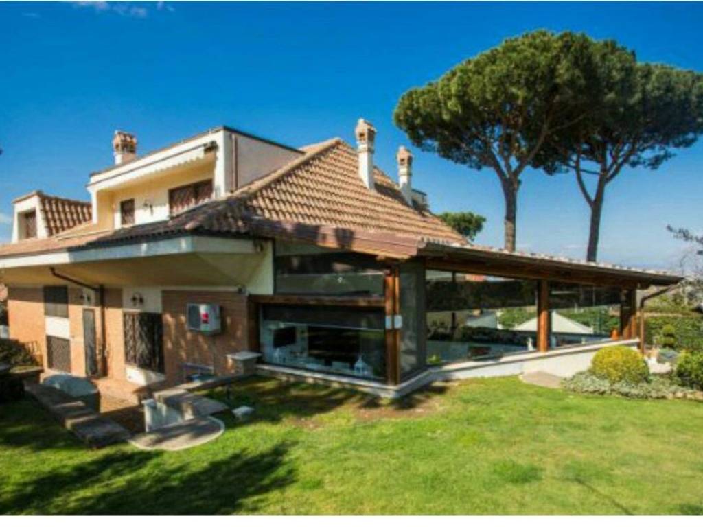 casa indipendente in vendita a Frascati