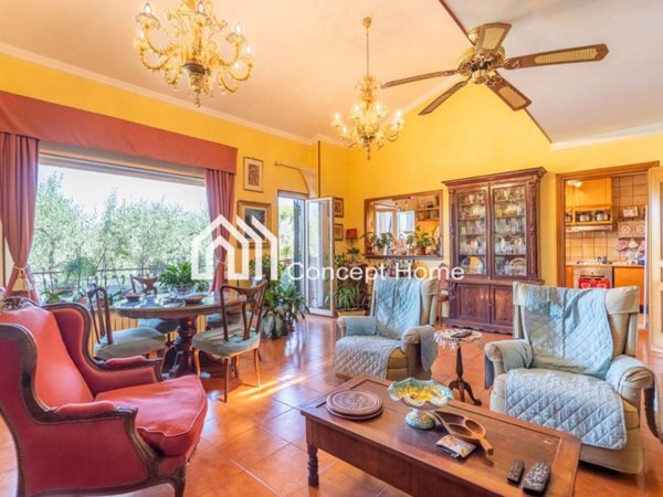 casa indipendente in vendita a Frascati